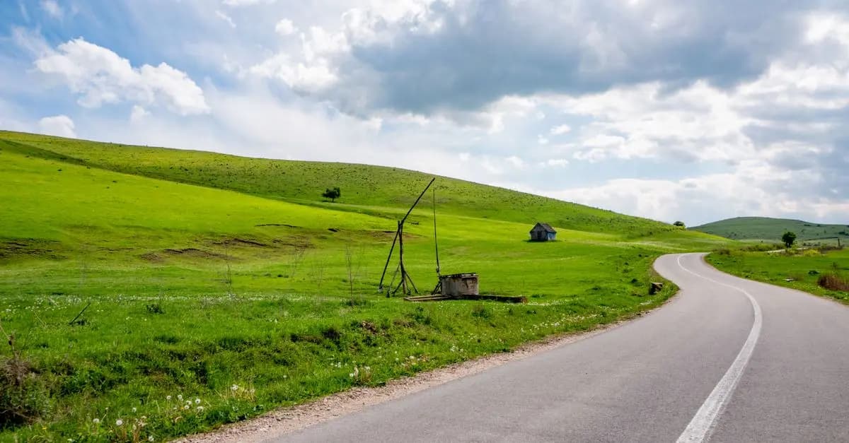 Les plus belles routes à explorer pour un roadtrip mémorable